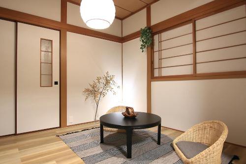 Leisure Stay Yodogawa, 1 stop to JR Osaka, 3 min walk to JR station, Whole House Rental 5 bedrooms 1 – khách sạn tại Juso