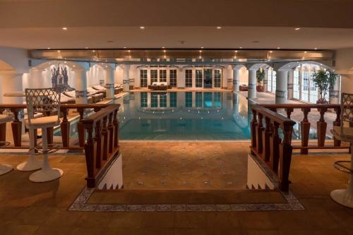 bazen, Grand Hotel du Golf & Palace in Crans Montana