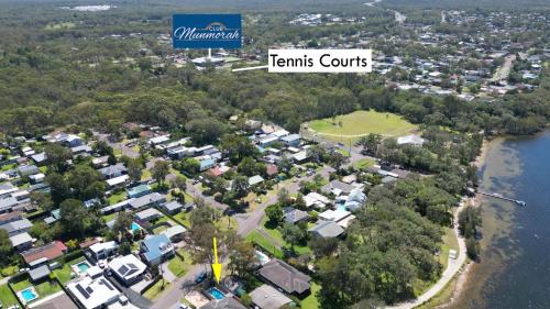 ChrisTony 3 Bdrm Waterfrnt Cottage in Lake Munmorah