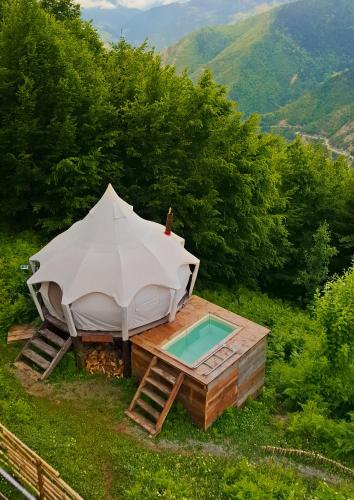 Apkārtne, Glamping Tago in Khulo