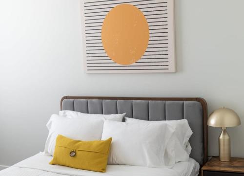 Cozysuites l Luxe 2BR in Downtown Cincinnati #3 in Cincinnati, USA