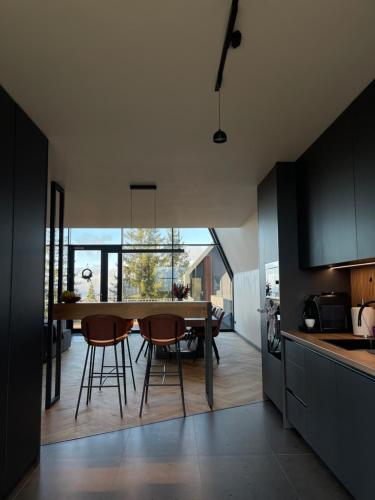 TwoTop-Premium Chalet Villa with mountain view in Piatra-Fantanele