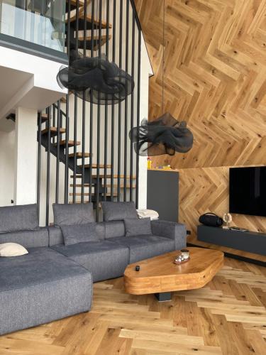 TwoTop-Premium Chalet Villa with mountain view in Piatra-Fantanele