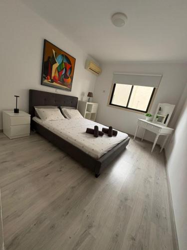 Theodoros Apt.79