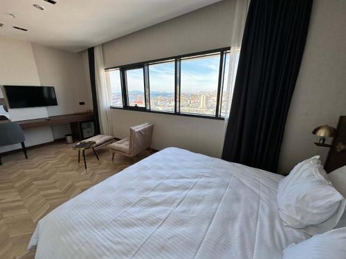 . Plaza Residence