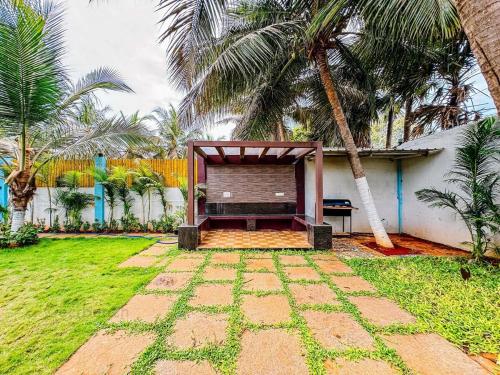 Villa De Aqua ECR 2 with Rain Shower Pool and 4K Cinema in Kuvattur
