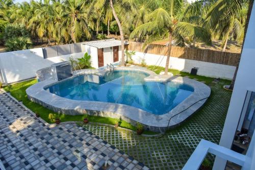 Villa De Aqua ECR 1 with Private Pool and Beach Escape in Kuvattur