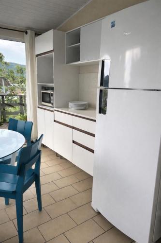 Casa de Praia em Bombinhas com Vista 3 quartos in Sertaozinho