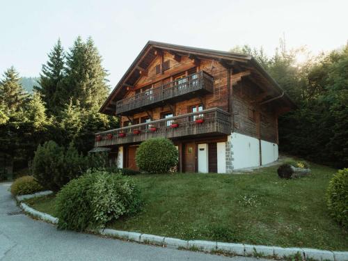 Chalet 4★, 11 pers, 6 ch, terrasse sud, animaux admis - FR-1-304-21