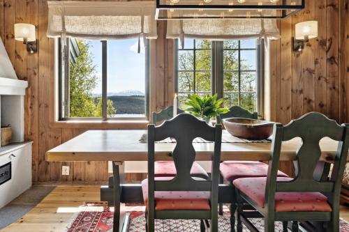 Viesnīcas āriene, Mountain Cabin With Great Views in Austbygd