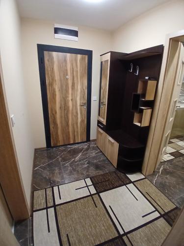 Estrella Apartment in Veļingrada