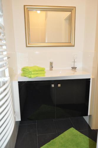 Ferienwohnung im Univiertel mit Garten
