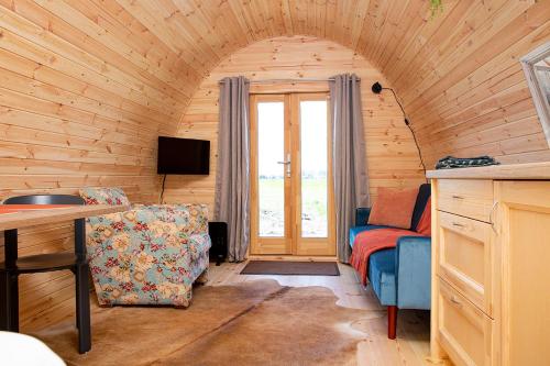Boerderij Camping NixHoeve in Genderen
