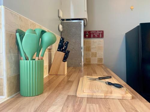 3 BDR Entire Home Sleeps Up to 5 Contractors & Families Long or Short Stay Free WiFi & Parking in Lynemouth