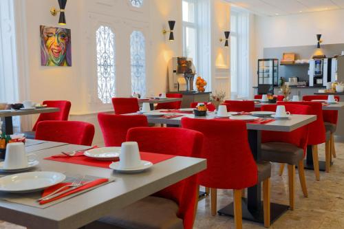 餐飲選擇, Hotel Le Cercle in 瑟堡奧克特維爾市中心
