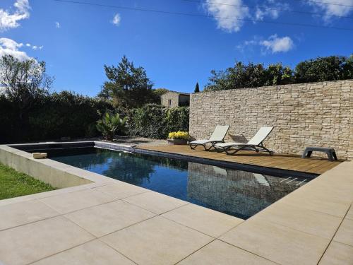 Villa familiale climatisée avec piscine (Villa familiale climatisee avec piscine) in Marsanne