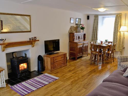 Jackdaw Cottage in Baycliff