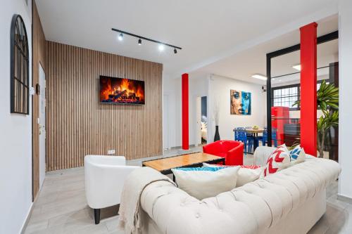 Ciudad Lineal Modern Apartment - 3 Bdrms-2 bath