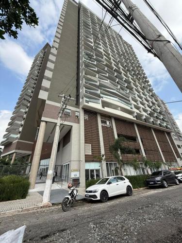 Apê no Butanta divisa com Pinheiros com Vaga e Piscina (Ape no Butanta divisa com Pinheiros com Vaga e Piscina) in ブタンタ