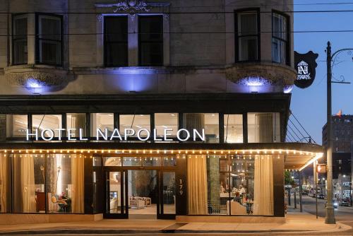 voco Hotel Napoleon Memphis By IHG - 숙소 외관