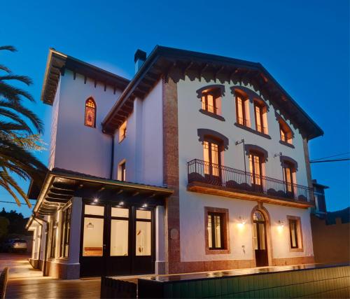 Villa ETXELAIA in Gautegiz De Arteaga