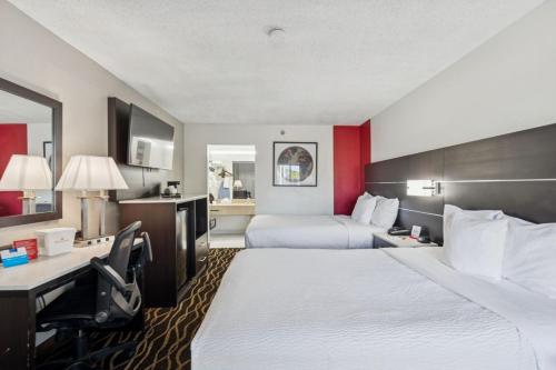 Ramada by Wyndham Temple Terrace/Tampa North in Tampa, USA