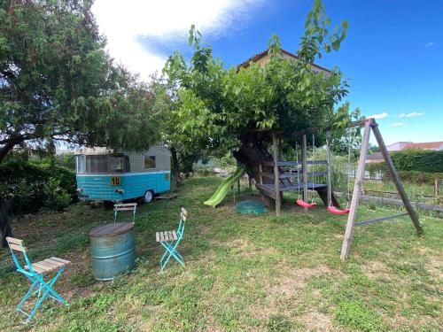 Dārzs, Logement proche des thermes in Allegre-les-Fumades