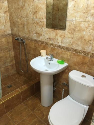 On Izumrudnaya mini-hotel - image 8