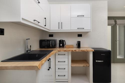 مطبخ, Acro Caldo Suites in أكروتيري