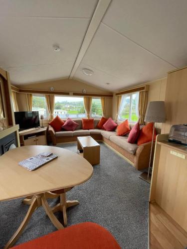 The Perfect Escape 2 Bedroom Static Caravan Pet Friendly in Clarach