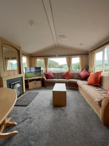 The Perfect Escape 2 Bedroom Static Caravan Pet Friendly in Clarach