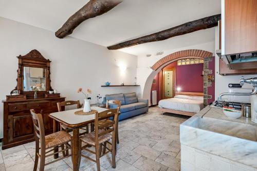 GuestHost - Casa Castiglione - Riomaggiore Studio Apartment x4