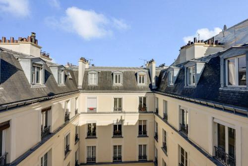 Paris Marais Rosiers 1 - image 14