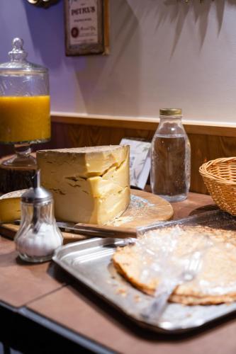 Food and beverages, La Petite Auberge in Bourg-Saint-Maurice