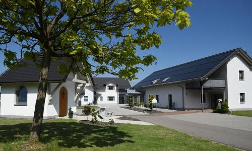 Gasthof - Pension SPARRER-WIRT in Theisseil