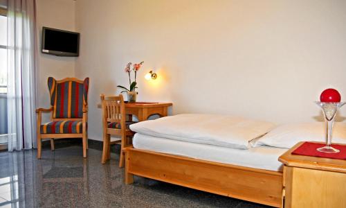 Gasthof - Pension SPARRER-WIRT in Theisseil