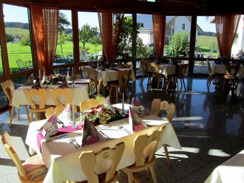 Gasthof - Pension SPARRER-WIRT in Theisseil