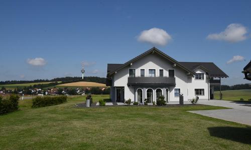 Gasthof - Pension SPARRER-WIRT in Theisseil