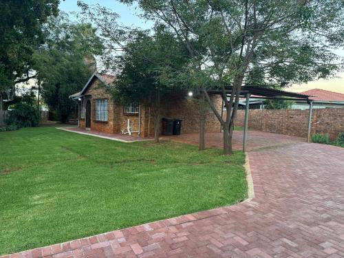 ORT Tranquil Stay – khách sạn tại Boksburg