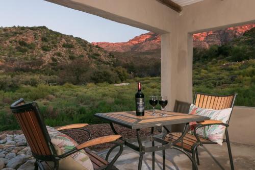 Kilátás, Tranquil Olive Grove Stay with Karoo Mountain Views in Laingsburg