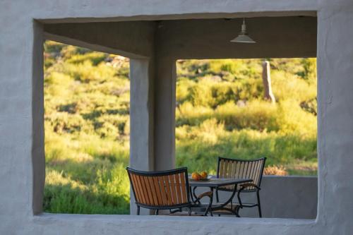 Kilátás, Tranquil Olive Grove Stay with Karoo Mountain Views in Laingsburg