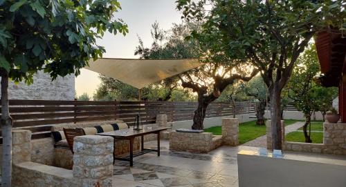 Georges Houses Mani - Άνω Ρίγκλια
