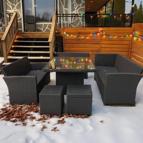 Chalet RiverSide - Waterfront, SPA in Grenville-Sur-La-Rouge (QC)