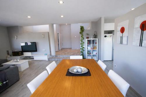 Villa Les Comes - image 11