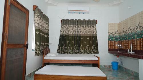 Laxmi Nrsimha Nivas Guest House in Mayapur