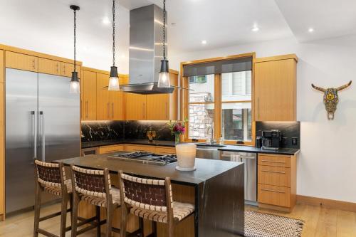 Downtown Condo - Near Gondola in 特柳賴德