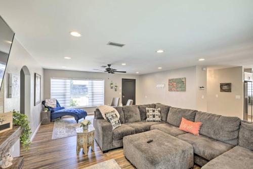 Elegant Holiday Escape w Lanai and Heated Pool in Holiday (FL)