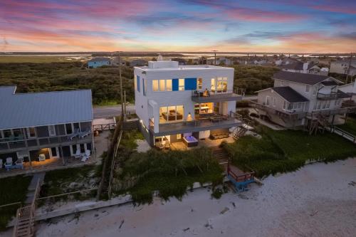 Ponte Vedra - Beachfront, Hot Tub & Fire Pit – khách sạn tại Vilano Beach