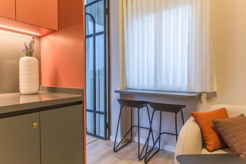 Maison Coral 2BR Apartment In Mar Mikhael - image 2