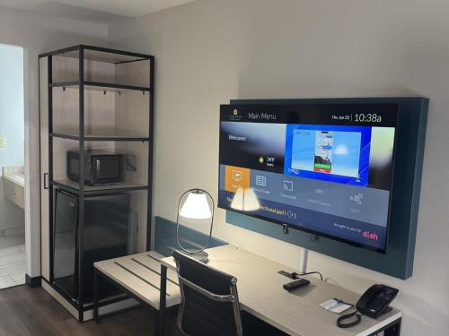 La Quinta Inn by Wyndham Auburn Worcester - image 39